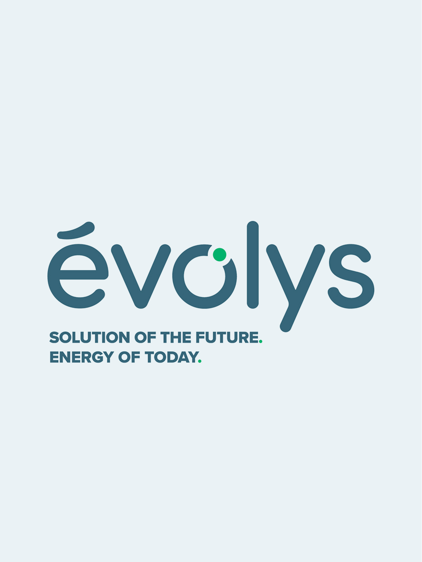L'image représente le logo « évolys », avec un point vert au-dessus de la lettre « o ». En dessous, on peut lire : « LA SOLUTION DE DEMAIN. L'ÉNERGIE D'AUJOURD'HUI. » Le design utilise une police moderne et épurée sur un fond clair.